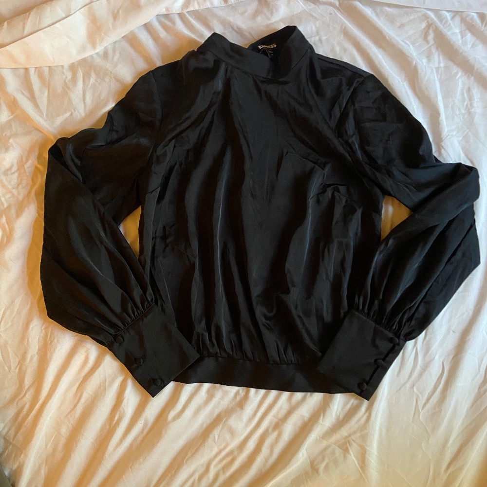 Express Tie Back Long Sleeve Top